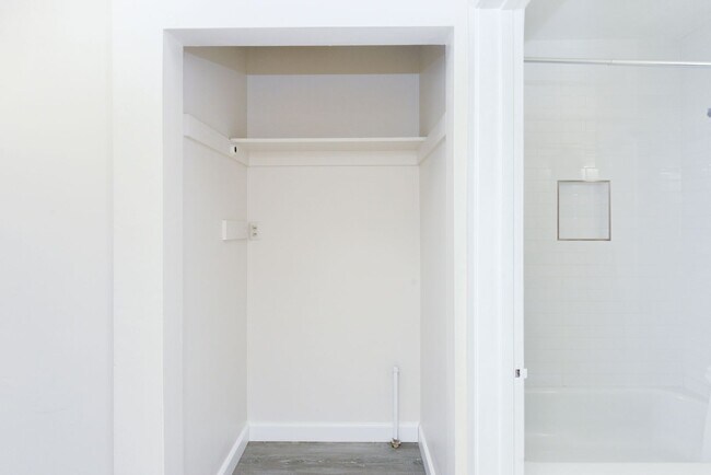 Building Photo - Berendo Street Apartments