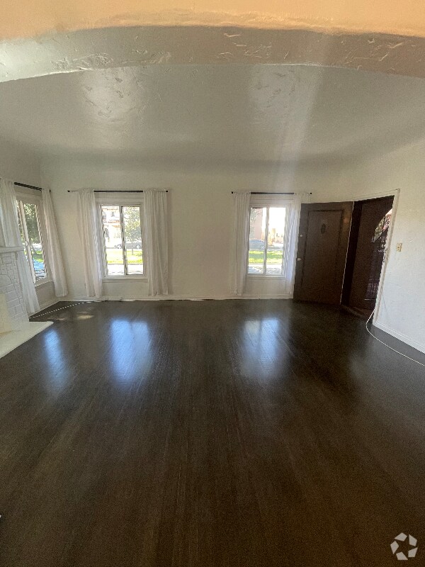 Building Photo - 4308 8th Ave