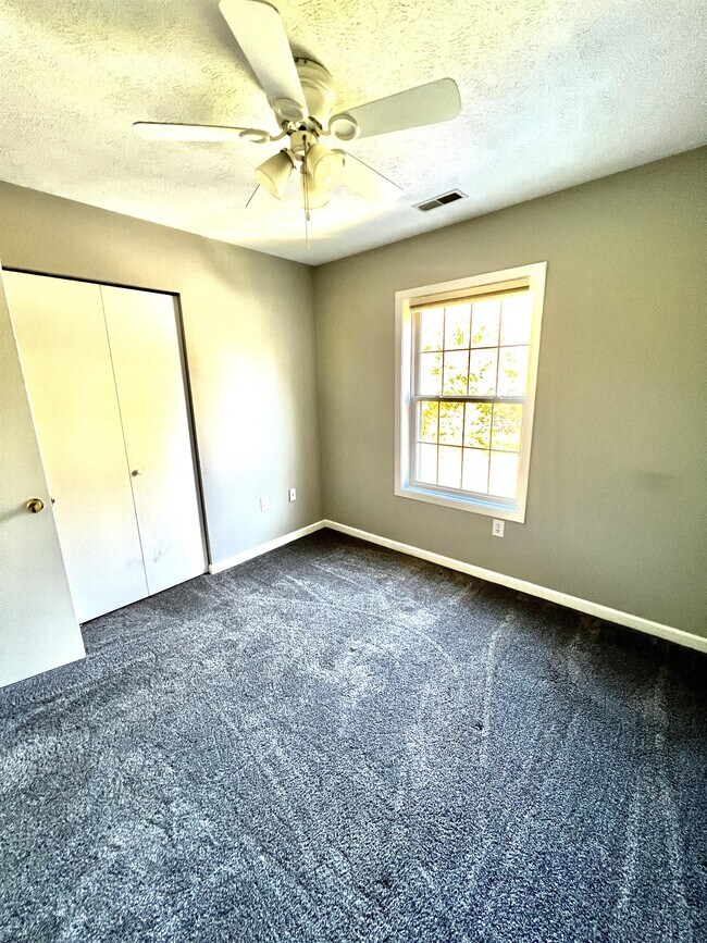 Building Photo - 3 Canyon Cove