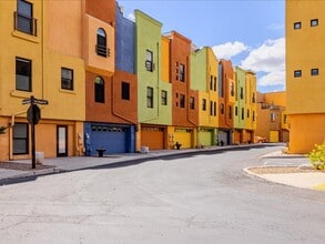 Building Photo - 3 Bedroom, 2.5 Bath CATALINA MOUNTAIN VIEWS! ROOF TOP CABANA!!