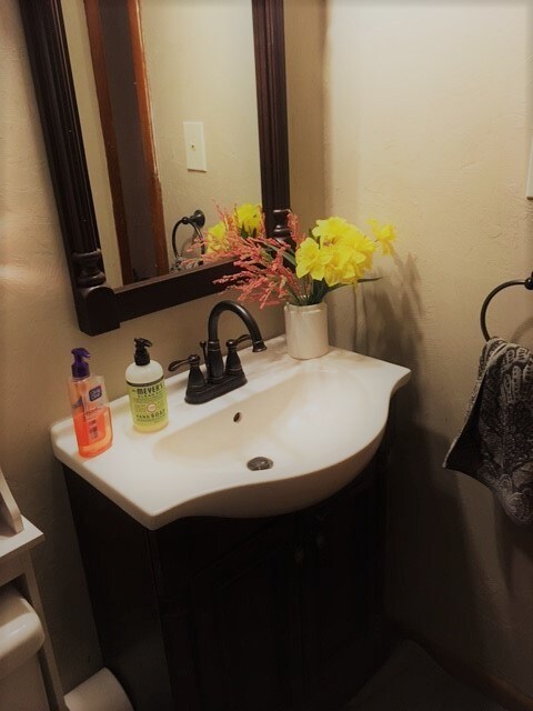 Building Photo - 130 Lacrosse St