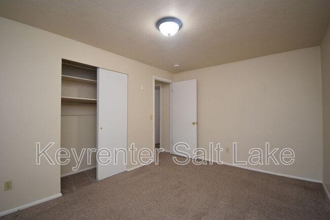 Building Photo - 788 David Way