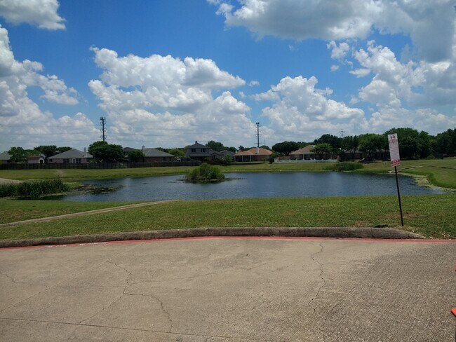 Building Photo - 2361 Shirecreek Cir