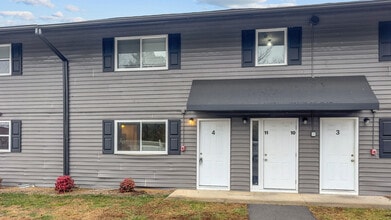 Building Photo - 2215 Washington Pike