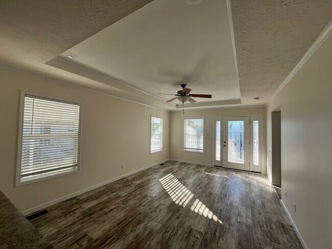 Building Photo - 271 Sable Dr