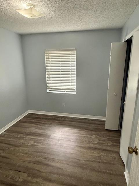 Building Photo - 11 Hemlock Circle Ter