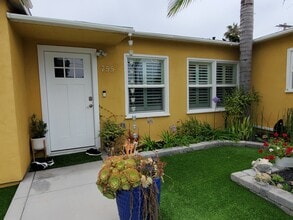 Building Photo - 755 2nd St