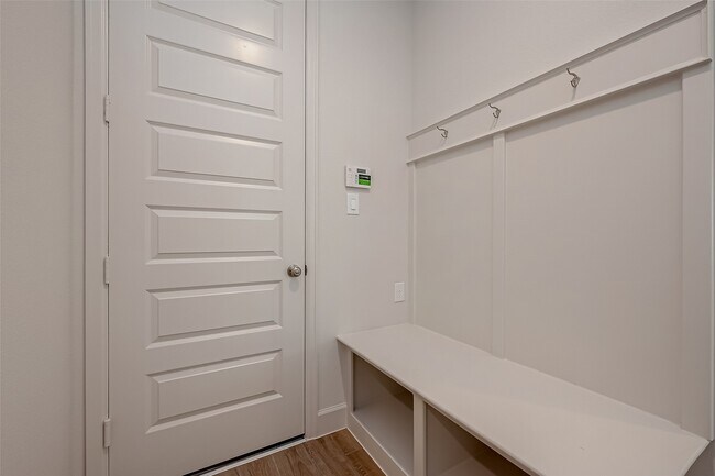 Building Photo - 30223 Gold Finch Pl