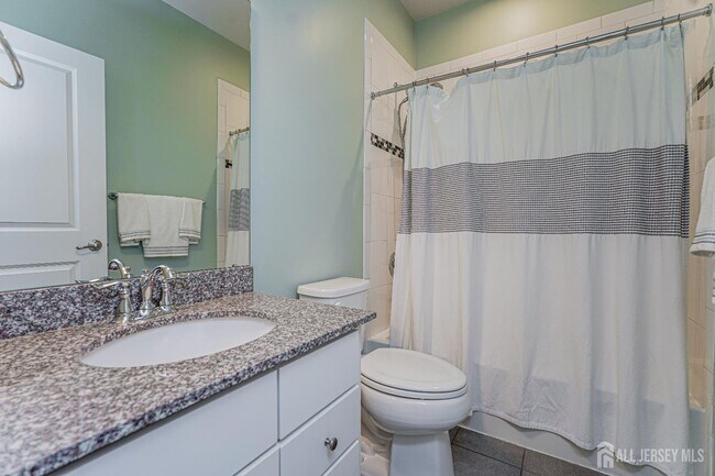 Building Photo - 606 Bayside Ct