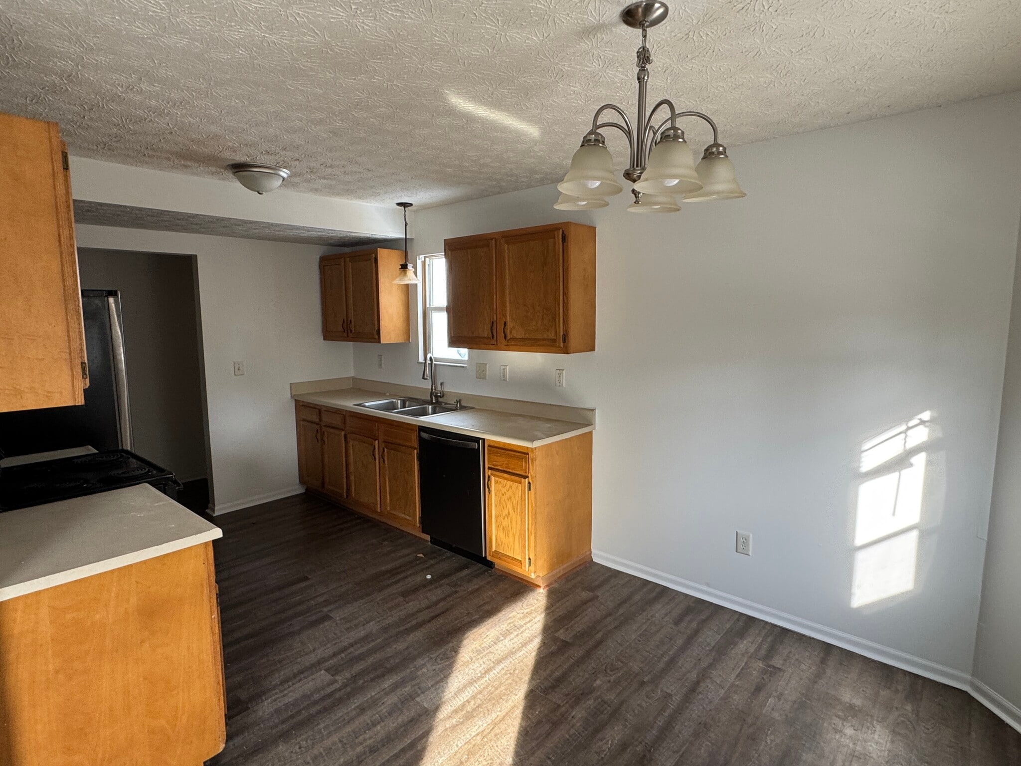 Kitchen - 3766 Dunlane Ct
