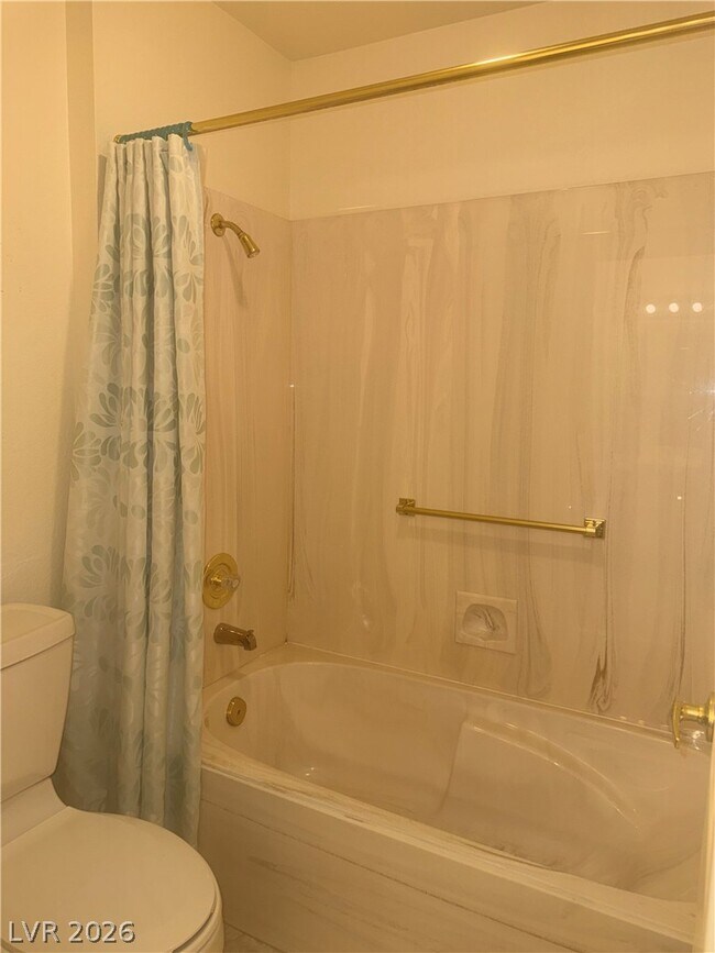 Building Photo - 8900 Kingsmill Dr