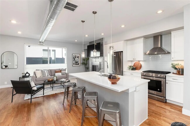 Building Photo - 4926 Lowell Blvd