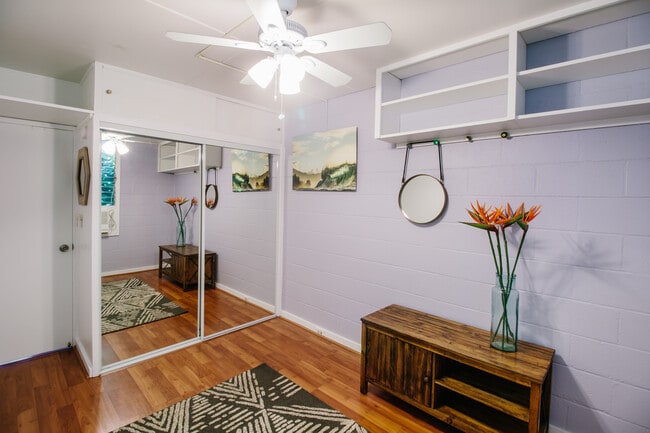 Building Photo - 3810 Leahi Ave