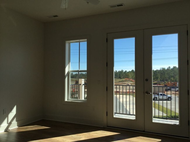 Building Photo - MV FLATS AT RIVERLIGHTS