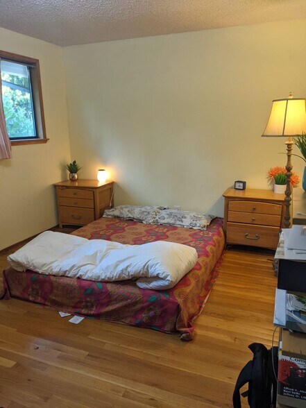 Second room - 2312 SW 119th St