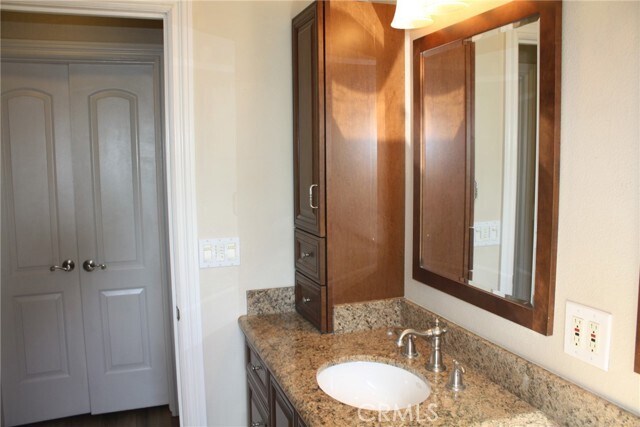 Building Photo - 16540 Wagon Wheel Dr