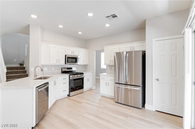 Building Photo - 171 Apache Tear Ct