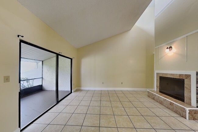 Building Photo - 479 Prestwick Pl