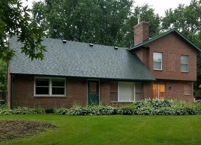 Building Photo - 1809 Baker Park Rd