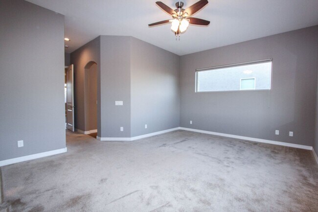 Building Photo - Three Bedroom Granville Home