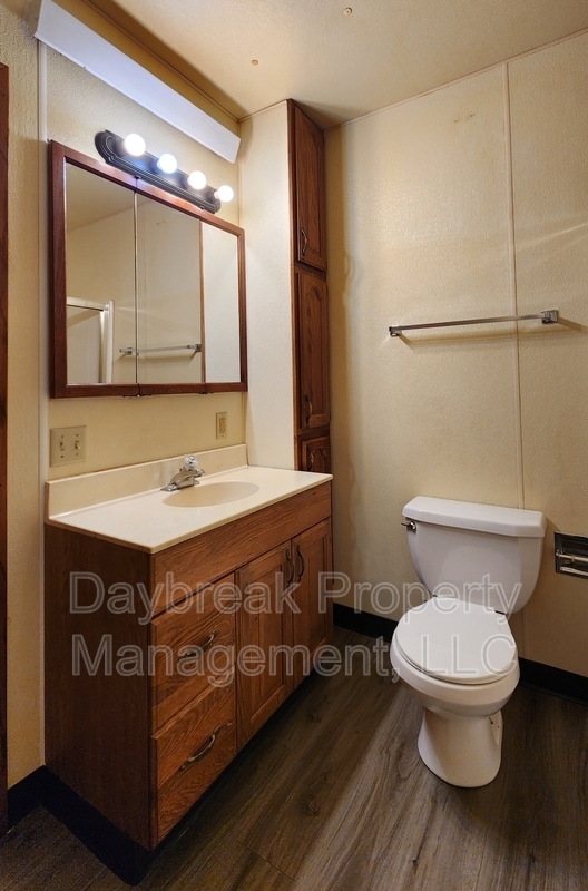 Building Photo - 1117 2nd Ave S