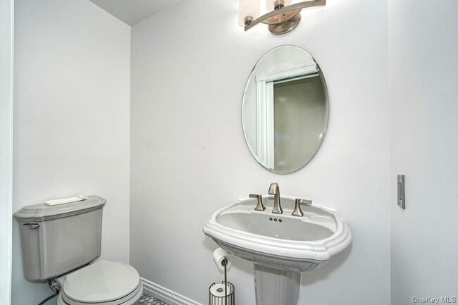 Building Photo - 228 Lincoln Ave