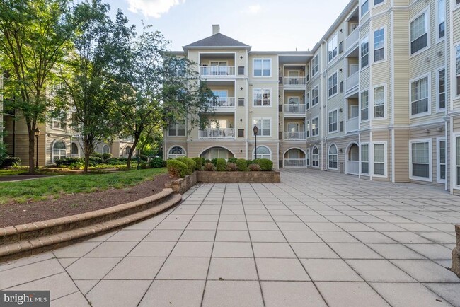 Building Photo - 4551 Strutfield Ln