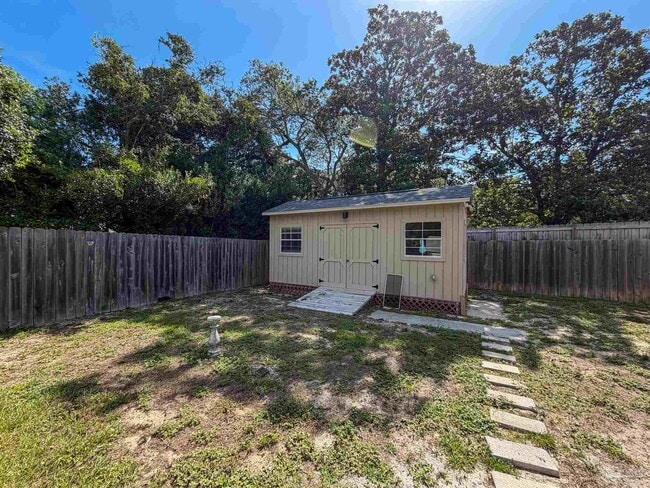 Building Photo - 220 Cordoba St