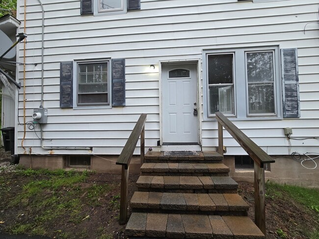 Building Photo - 55 Liberty St