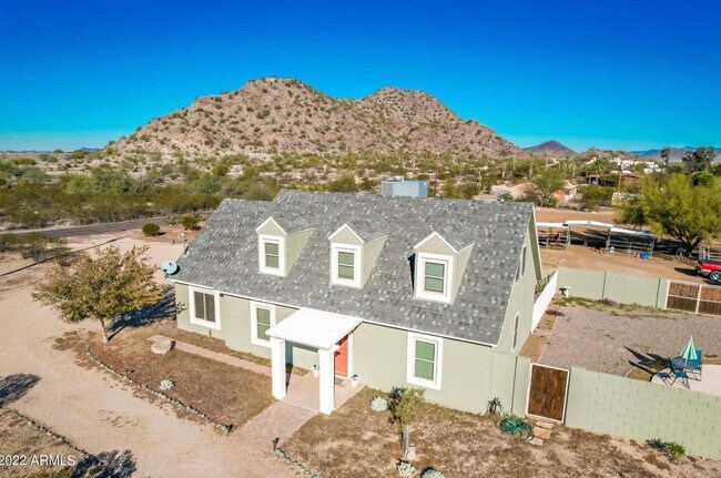 Building Photo - 2012 E Tonopah Dr