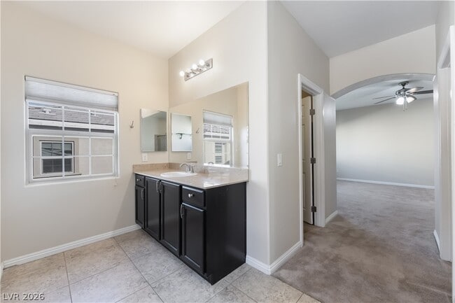 Building Photo - 9526 Vega Carpio Ave