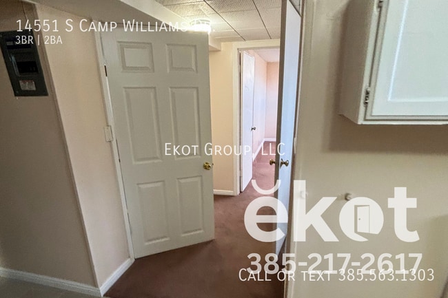 Building Photo - 14551 S Camp Williams Rd