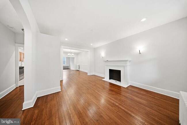 Building Photo - 4839 Illinois Ave NW