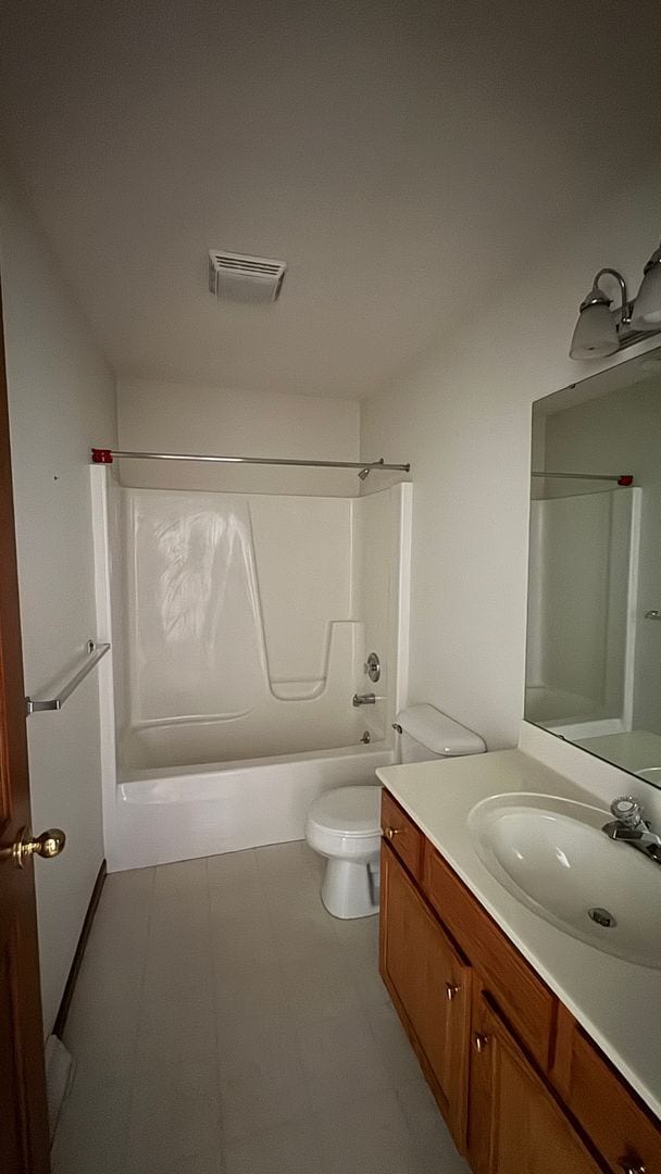 Building Photo - Beautiful, Well Maintained Condo!