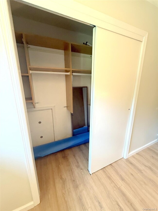 Building Photo - 44 S Rockland Ave