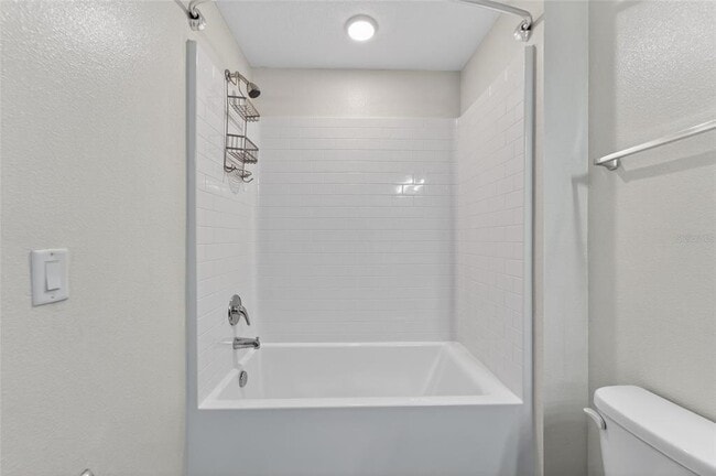 Building Photo - 3842 Hampstead Ln