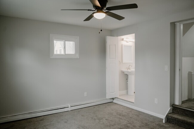 Building Photo - 354 Terrace Blvd