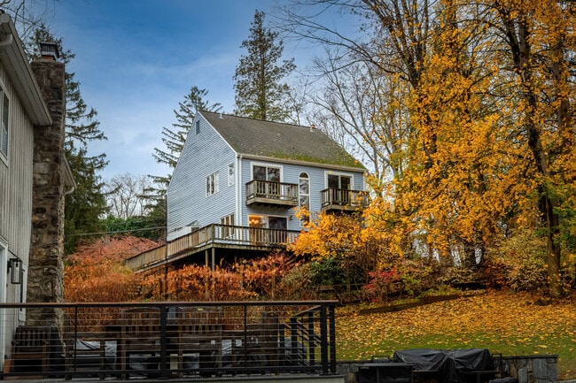 Building Photo - 14 Clearview Terrace