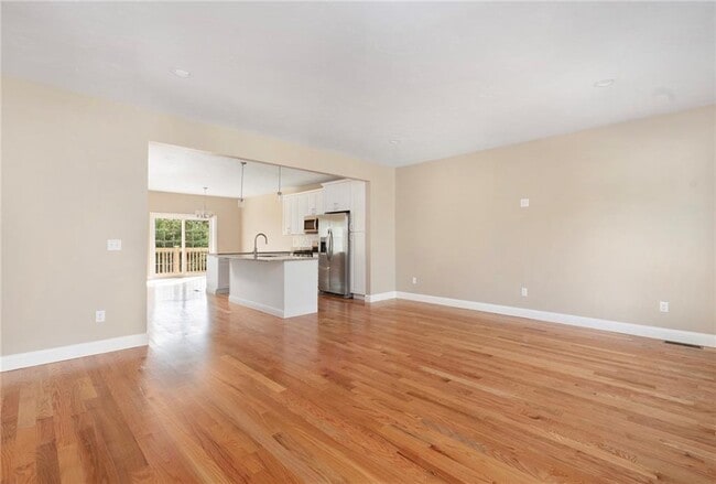 Building Photo - 1401 Hunting Hill Dr