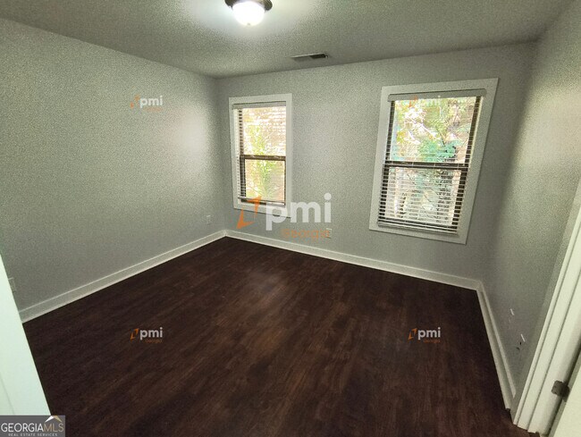 Building Photo - 1778 Maple Walk Cir SW