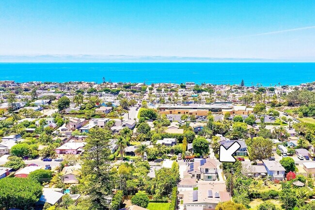 Building Photo - 541 San Dieguito Dr