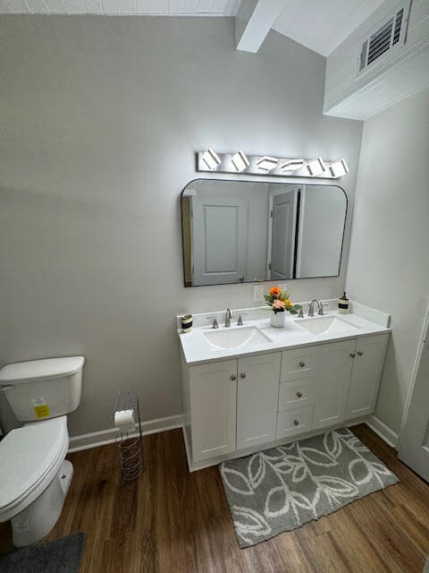 Building Photo - 8820 Manoo Pl