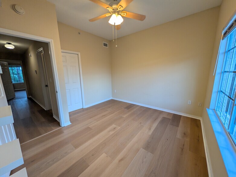 Second bedroom - 5218 Hampton Beach Pl