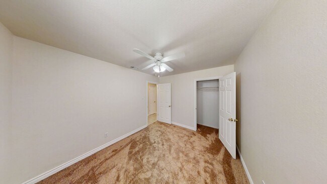 Building Photo - 11942 Douglas St