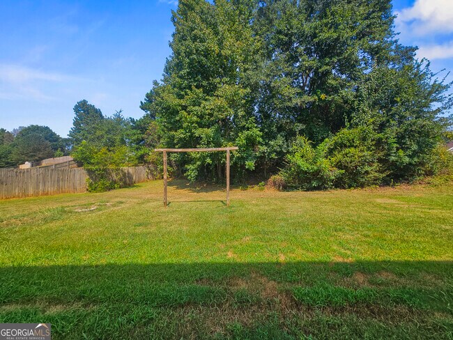 Building Photo - 80 Forest Brook Dr