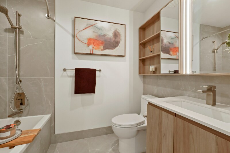 Building Photo - 356 N Union Ave