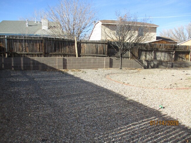 Building Photo - 1409 Alder Dr NE