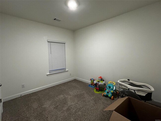 Building Photo - 5157 Sedona Dr