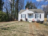 Building Photo - 2014 Colonial Ave