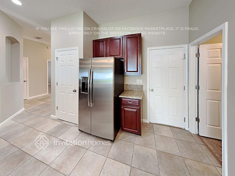 Building Photo - 956 Misty Maple Ct